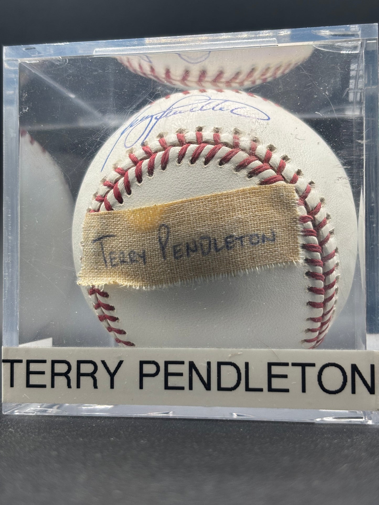 Terry Pendleton Autograph Baseball